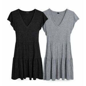 Monrow Tiered V Neck Ruffle Babydoll Dress Set of 2 gray and black size Medium